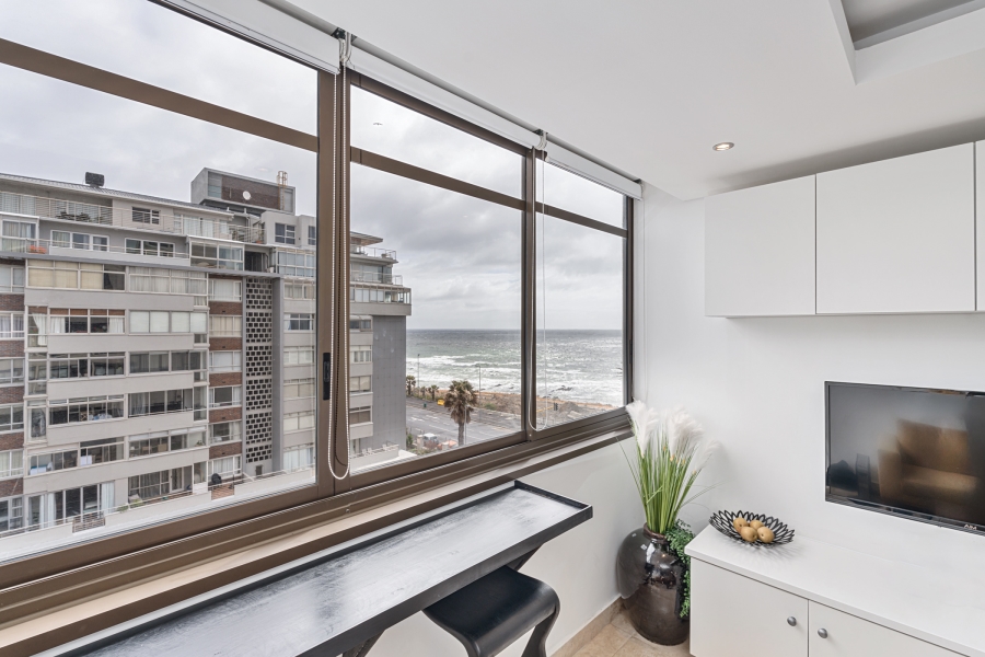 1 Bedroom Property for Sale in Mouille Point Western Cape